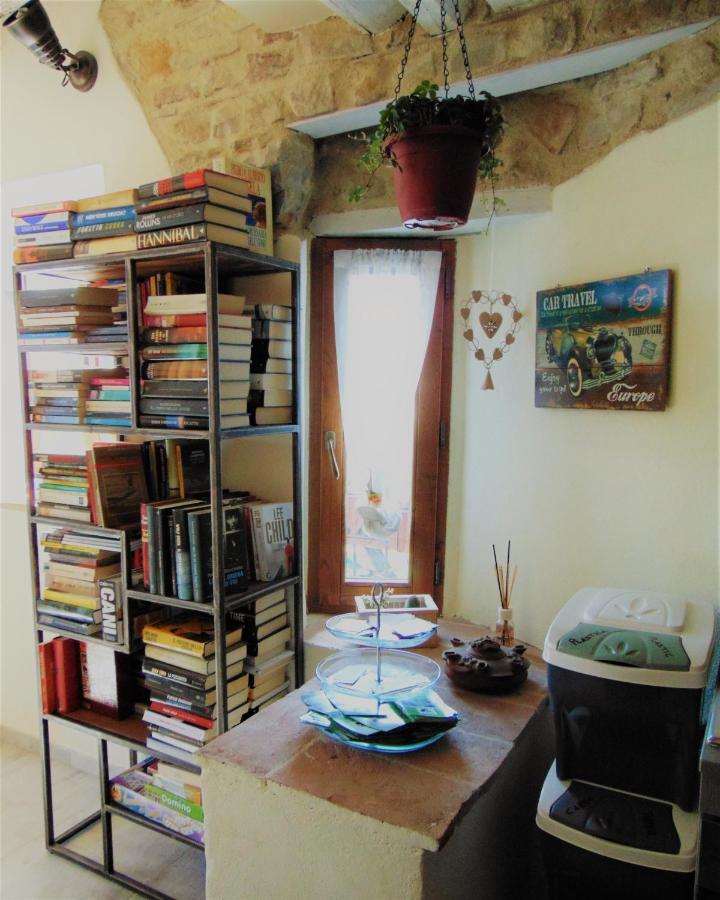 סיינה B&B Un Posto Nel Mondo מראה חיצוני תמונה